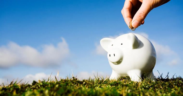 save-money-to-become-rich-piggy-bank